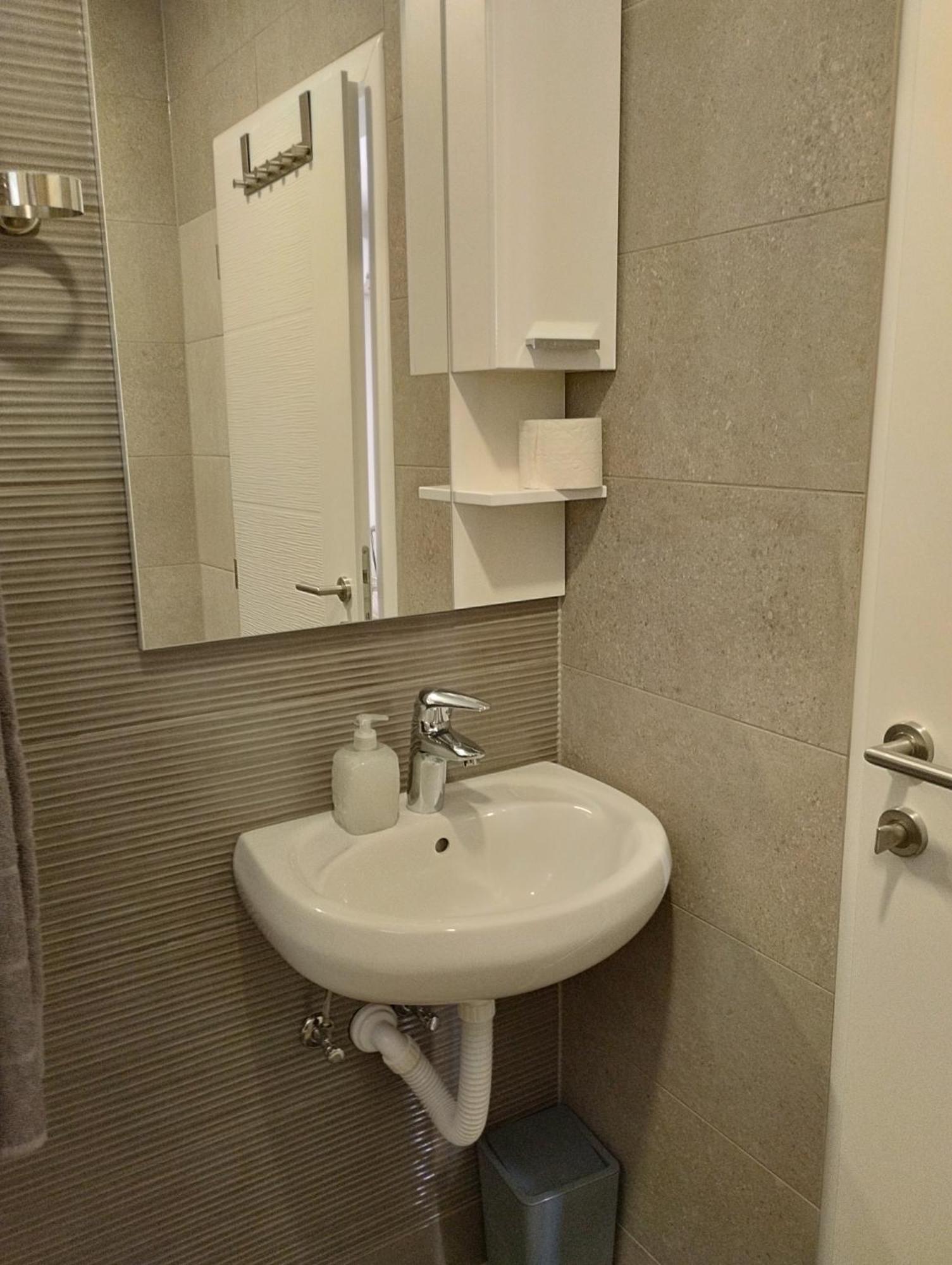 Iris Apartment Ivanica Exterior foto